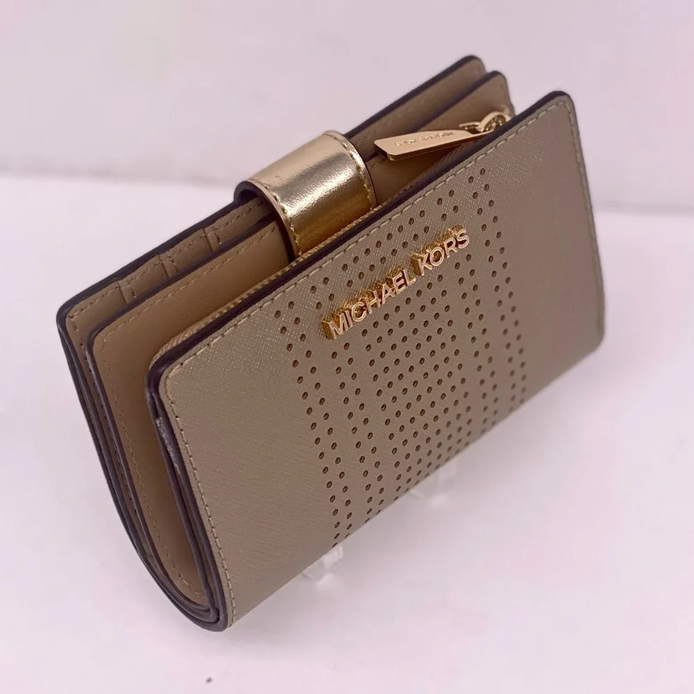 Michael Kors Gold Bifold Medium Wallet Pale Gold